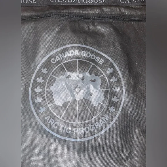 Canada Goose Garment Bag - Picture 2 of 6